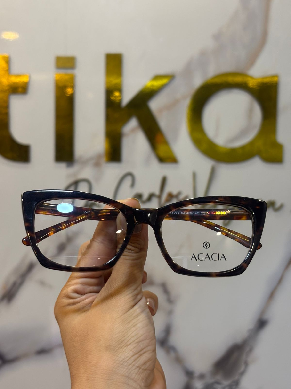 Monturas de acetato Optikao